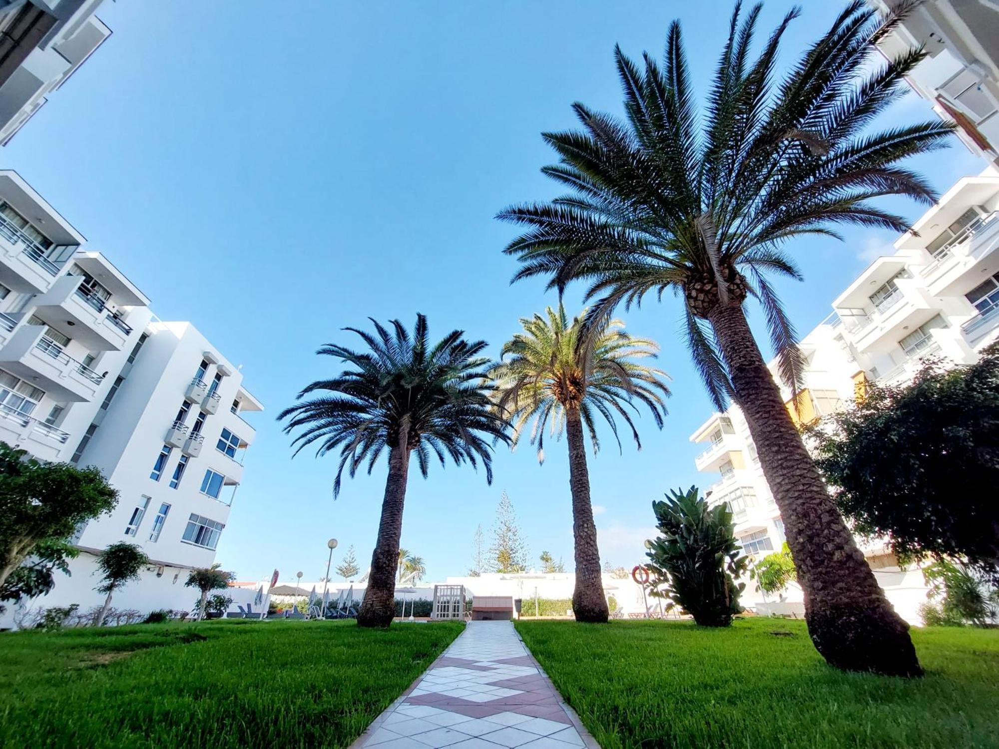 Apartamento Centrico Con Playa Y Piscina プラヤ・デル・イングレス エクステリア 写真